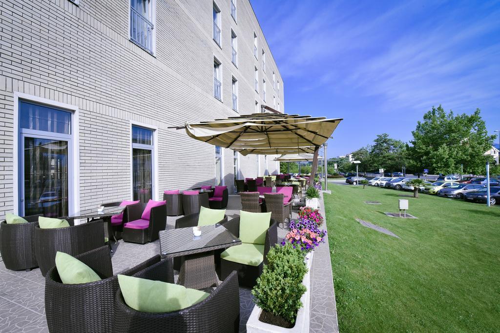 City Hotel Podgorica Bagian luar foto