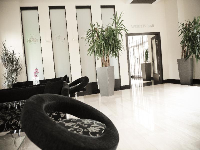 City Hotel Podgorica Bagian luar foto