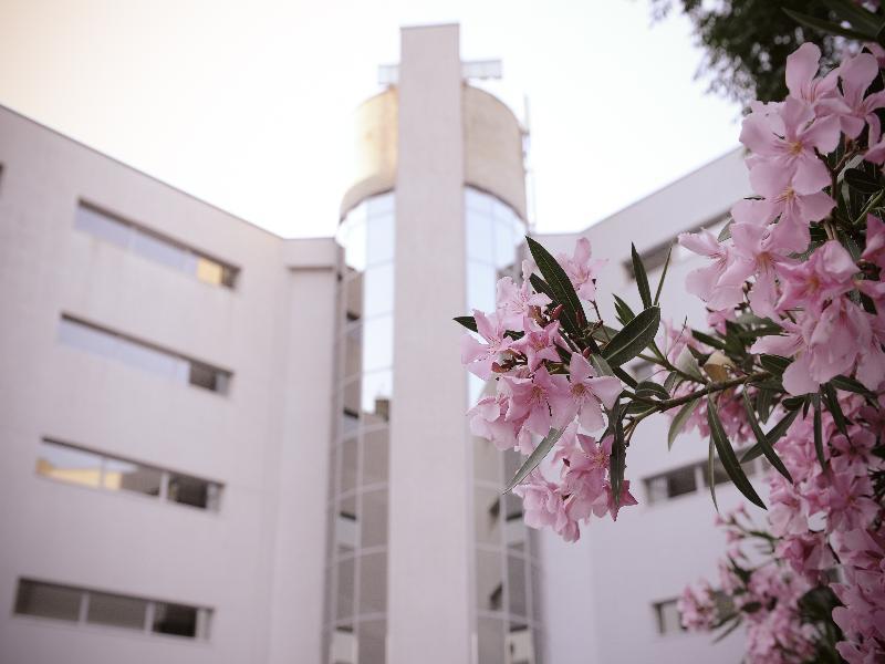 City Hotel Podgorica Bagian luar foto