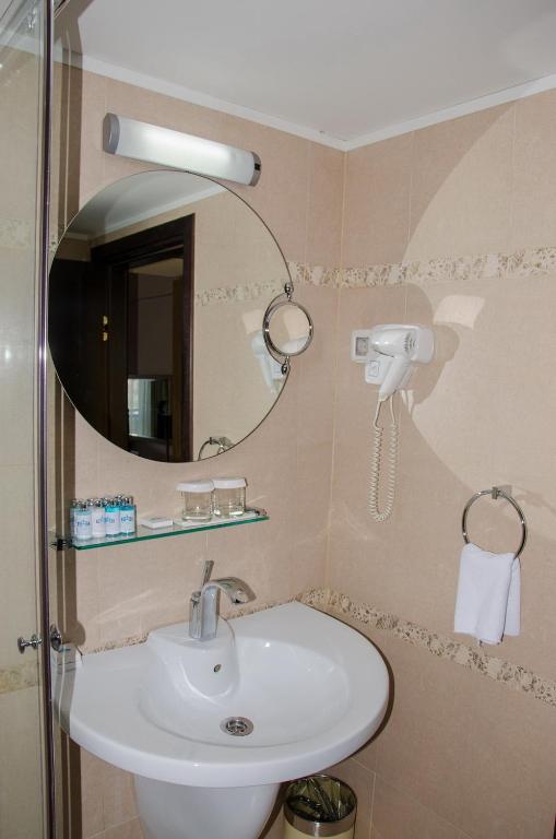 City Hotel Podgorica Ruang foto