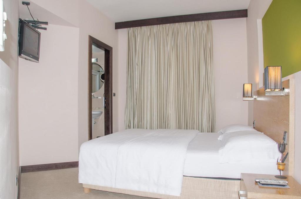 City Hotel Podgorica Ruang foto